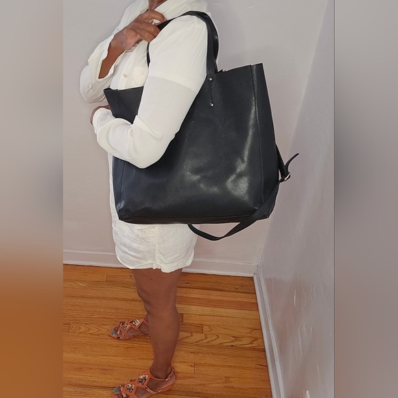 SALE! Was $35 Black Leather Tote - Picture 5 of 11